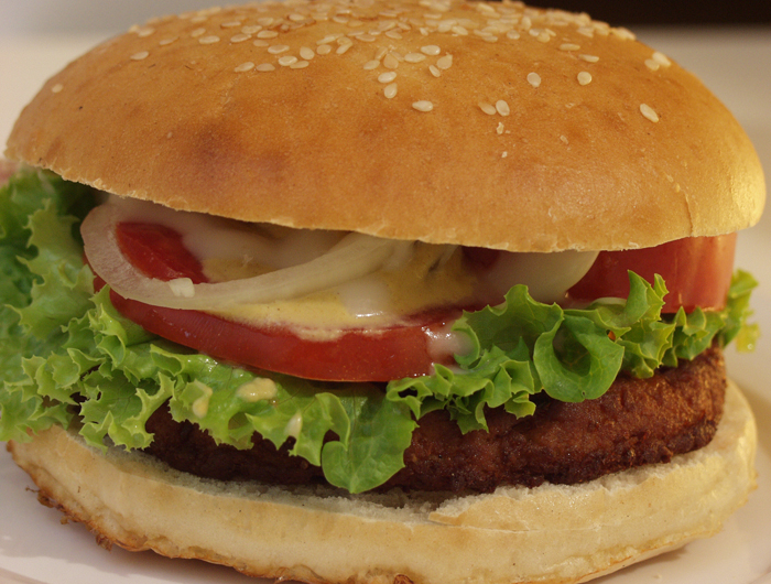 VeggieBurger (with vegan cheese: +1,50€)