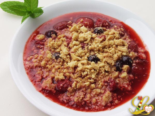 Red Fruit Crumbles